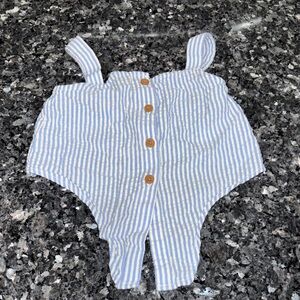 H&M Light Blue and White Striped Top